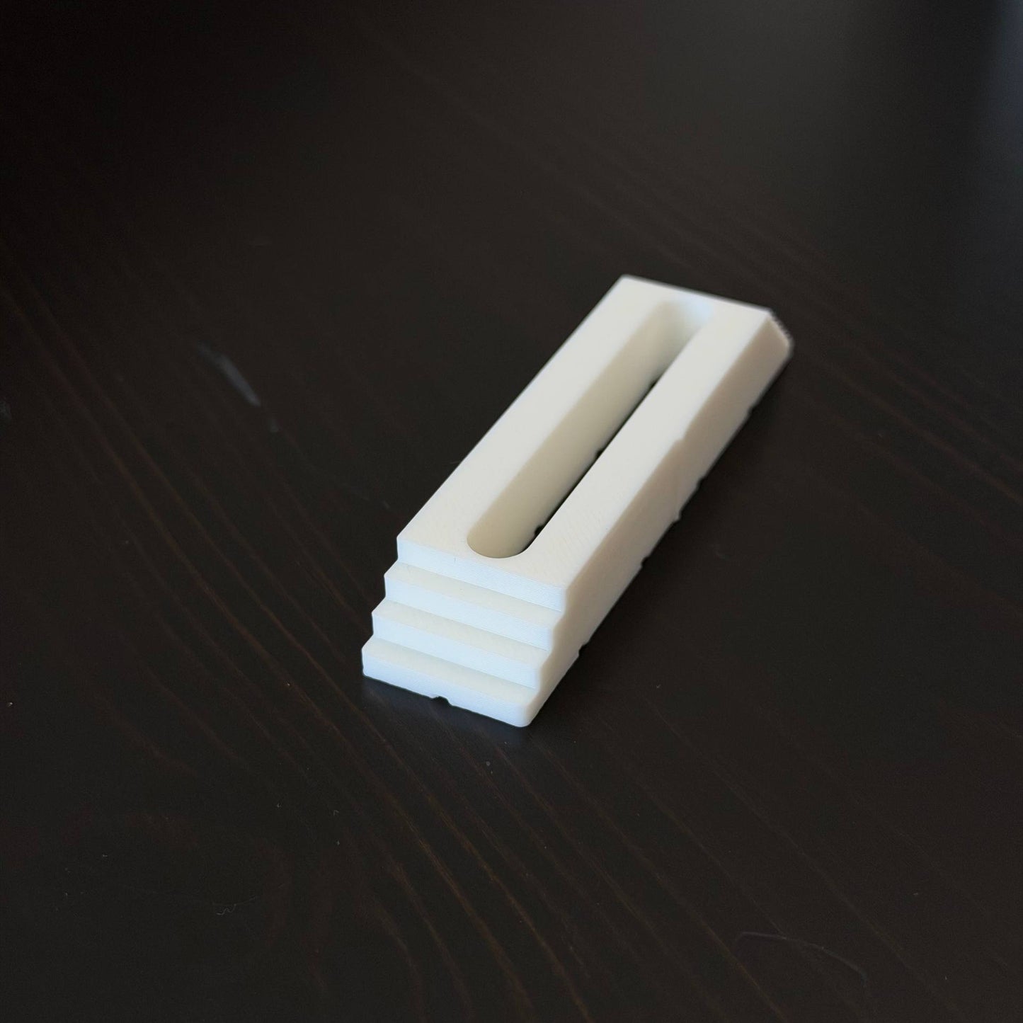 Low-Profile Hold-Down Clamp