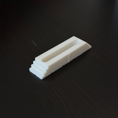 Low-Profile Hold-Down Clamp